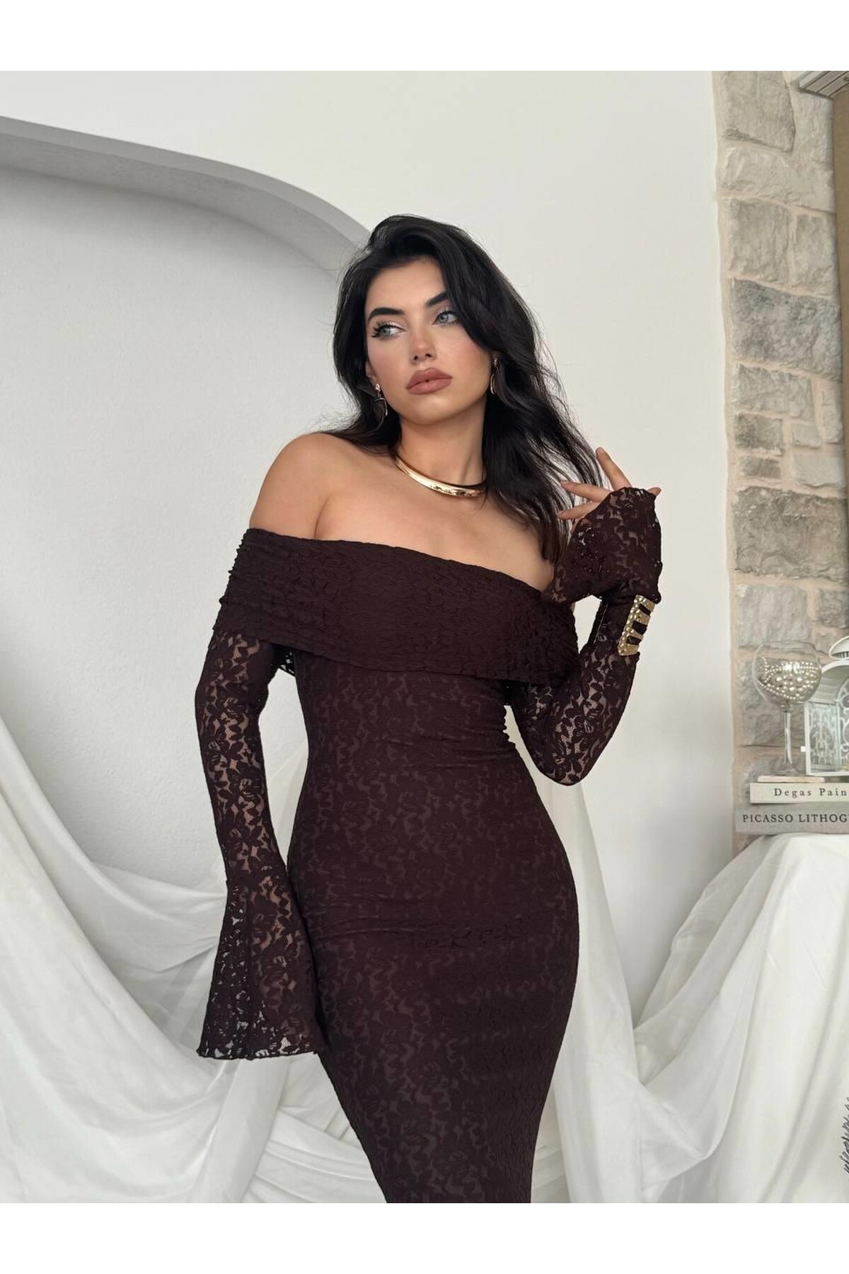 Arya Strapless Lace Dress