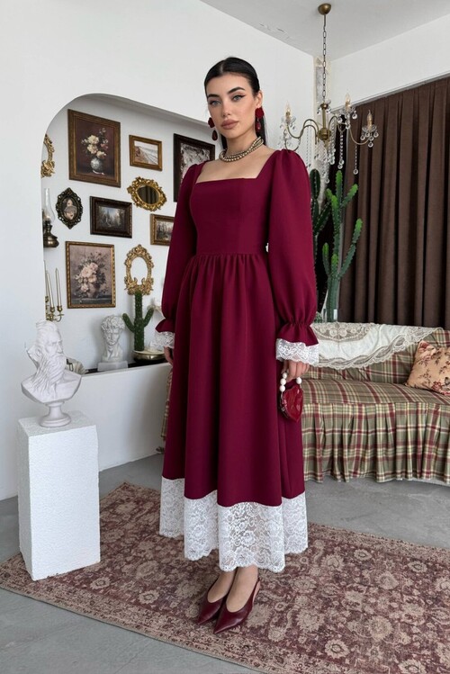 Huyno Dantel Detaylı Elbise