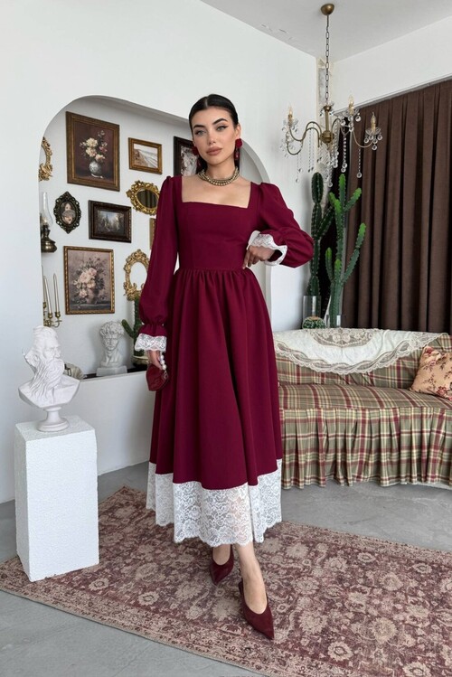 Huyno Dantel Detaylı Elbise