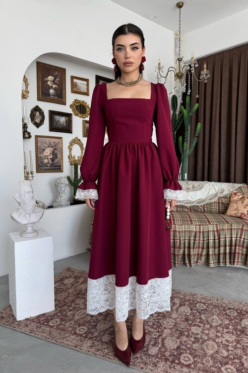Huyno Dantel Detaylı Elbise