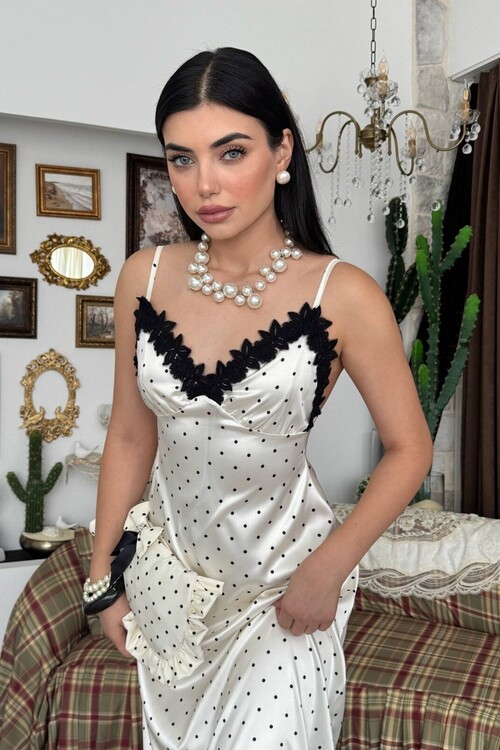 Jurs Güpür Dantel Detaylı Elbise
