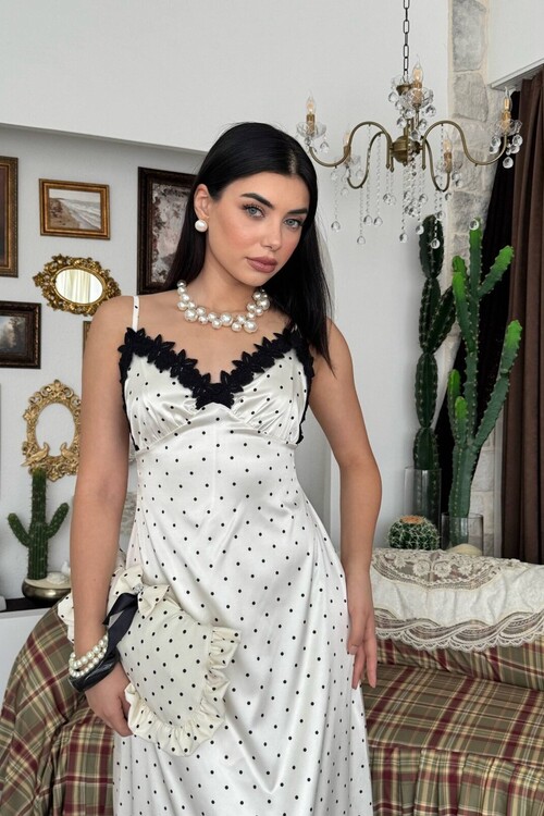 Jurs Güpür Dantel Detaylı Elbise