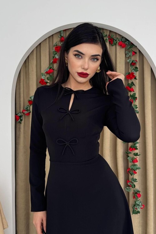 Offse Bow Detailed Dress