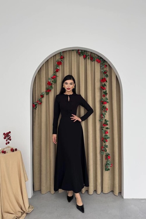 Offse Bow Detailed Dress