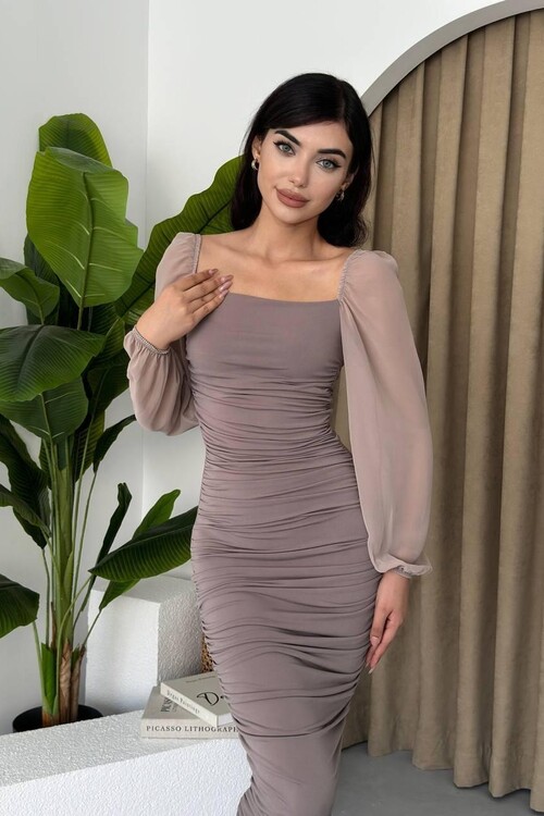 Engla Dress with Tulle Sleeves and Detail