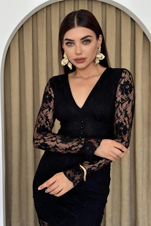 Lively Lace Midi Dress