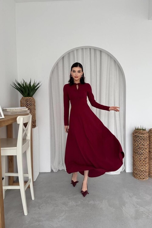 Offse Bow Detailed Dress