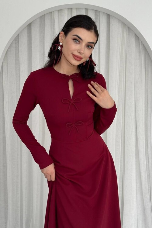 Offse Bow Detailed Dress