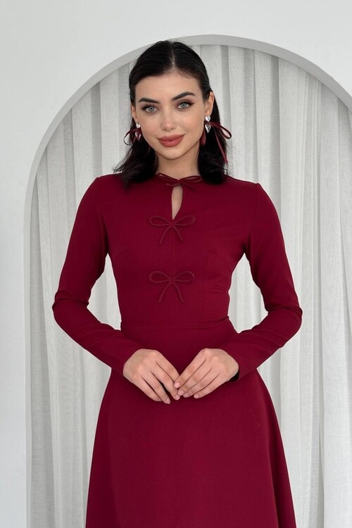 Offse Bow Detailed Dress