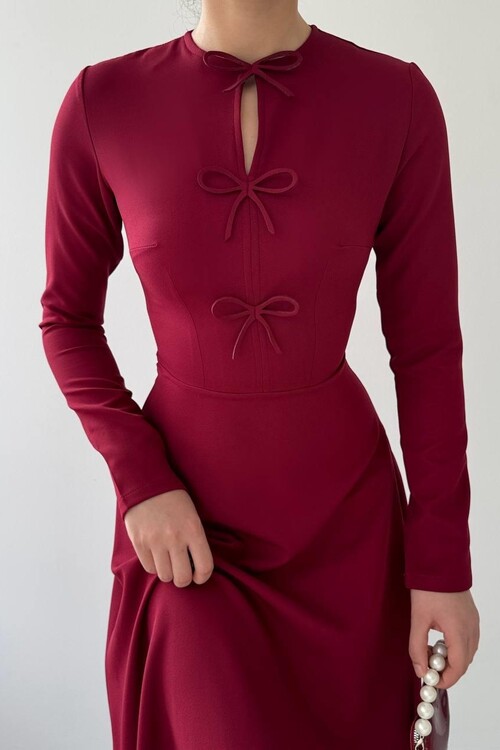 Offse Bow Detailed Dress