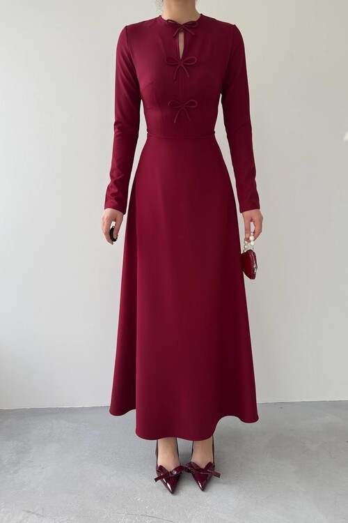 Offse Bow Detailed Dress