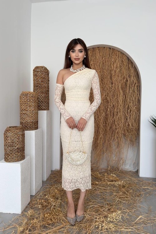 Bees One Shoulder Detailed Dress