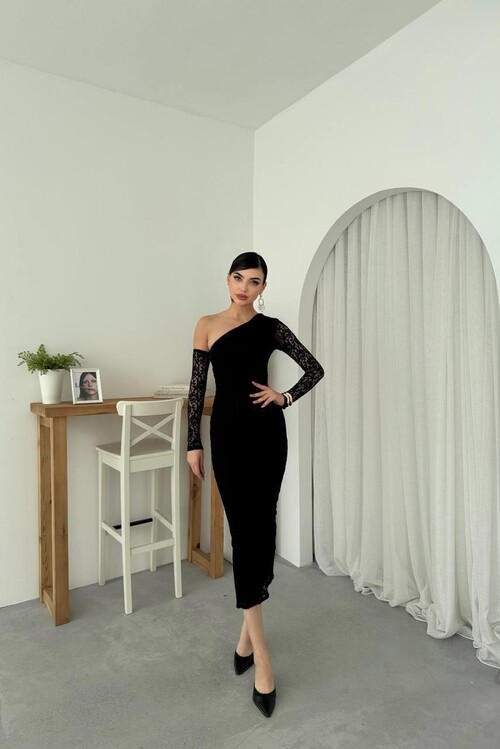 Bees Tek Omuz Detaylı Elbise