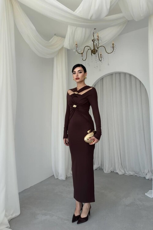 Dande Broş Detaylı Elbise