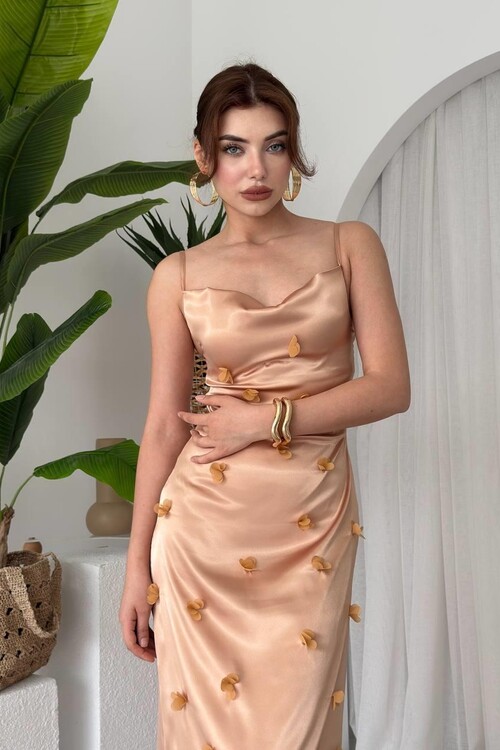 Dora Çiçek Detaylı Elbise