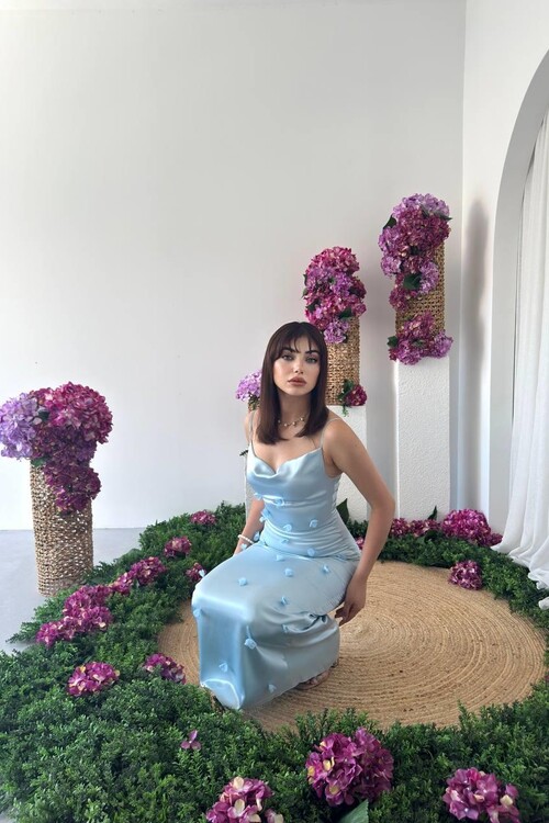 Dora Çiçek Detaylı Elbise