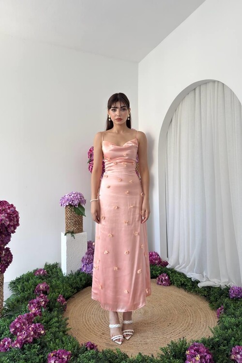 Dora Flower Detailed Dress