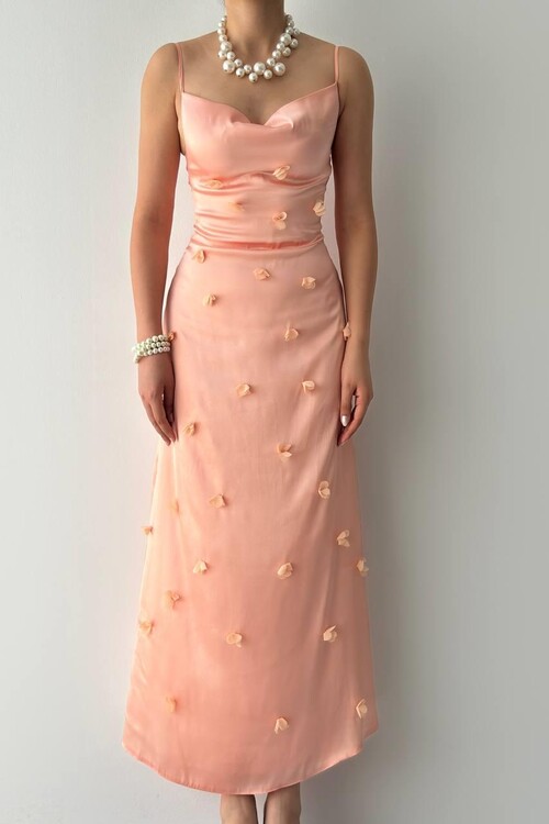 Dora Flower Detailed Dress