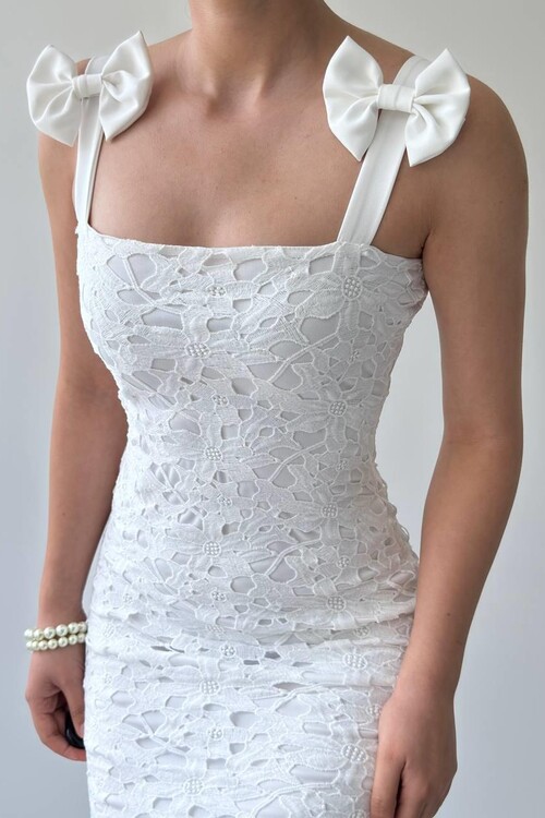 Egra Bow Detailed Dress