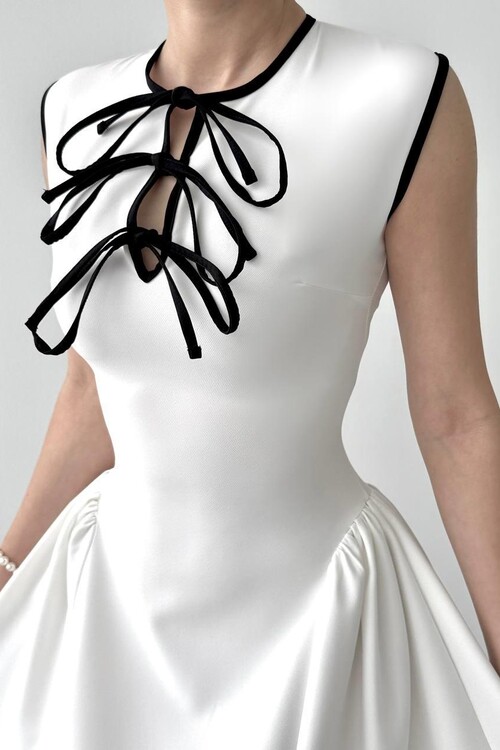 Eros Bow Detailed Dress