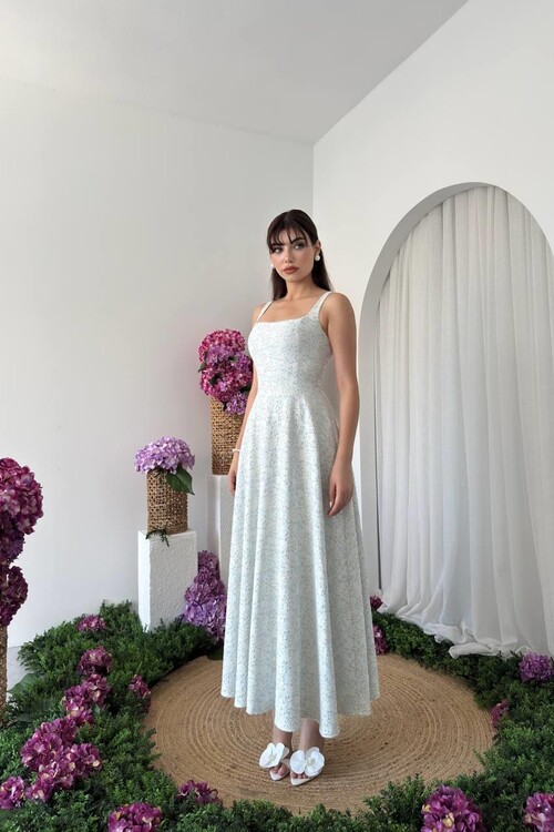 Kalf Çiçek Detaylı Elbise