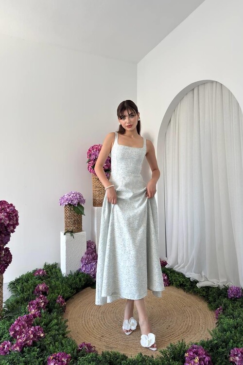 Kalf Çiçek Detaylı Elbise