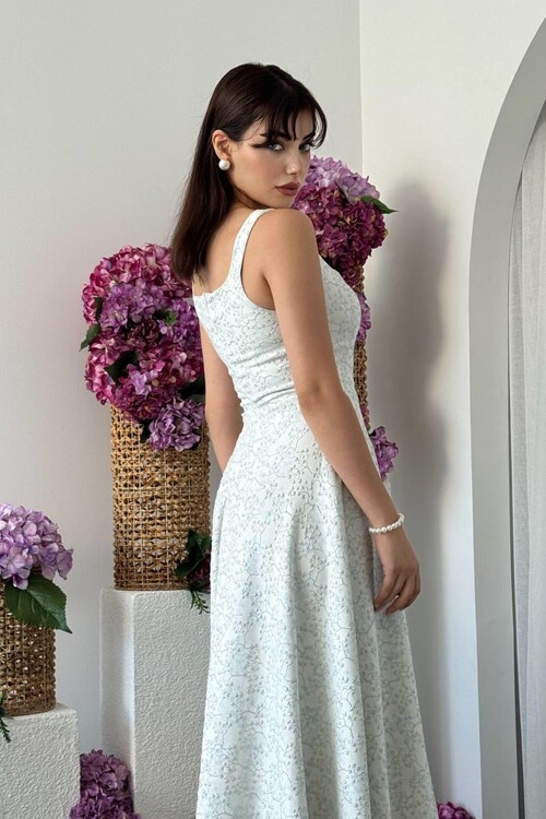 Kalf Çiçek Detaylı Elbise