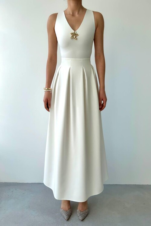 Late Star Detailed Dress