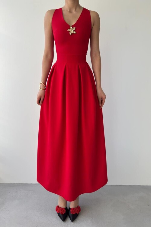 Late Star Detailed Dress