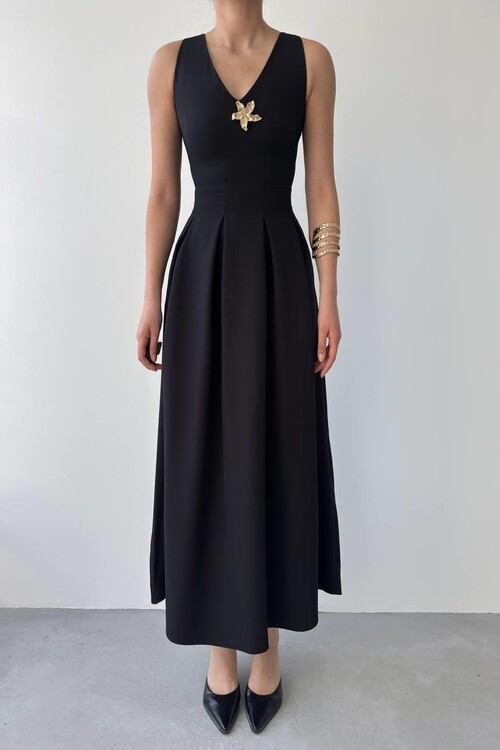 Late Yıldız Detaylı Elbise