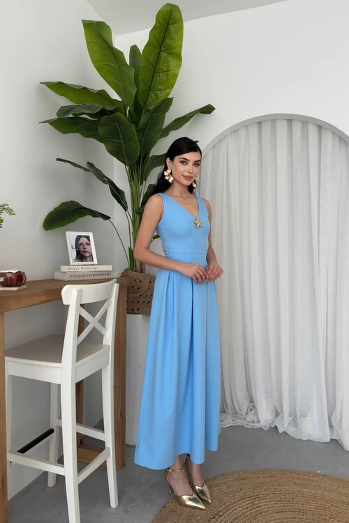 Late Star Detailed Dress