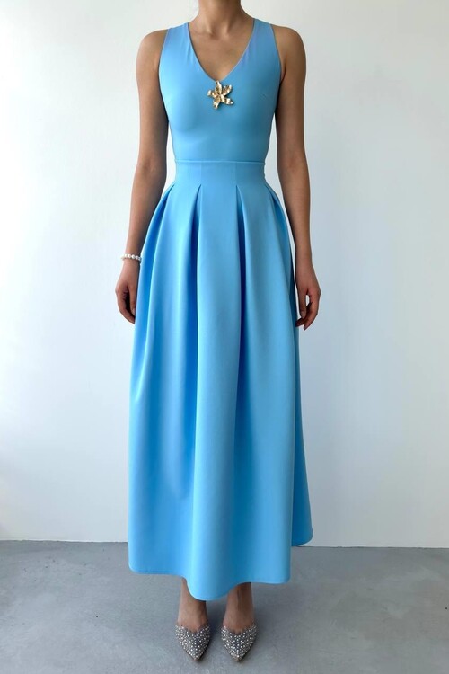 Late Star Detailed Dress