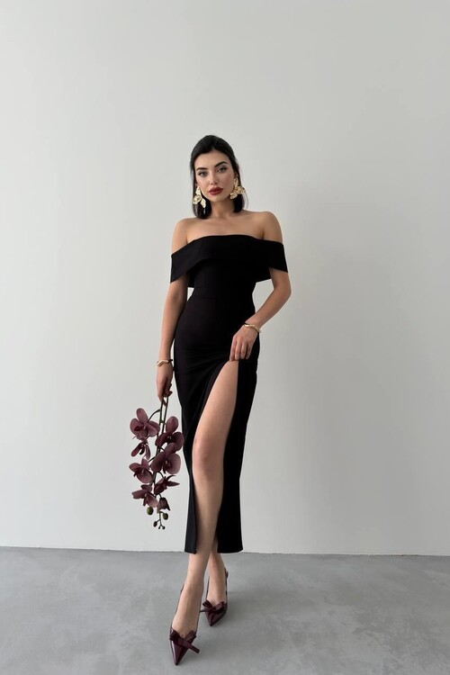 MADONNA YAKA UZUN ELBİSE