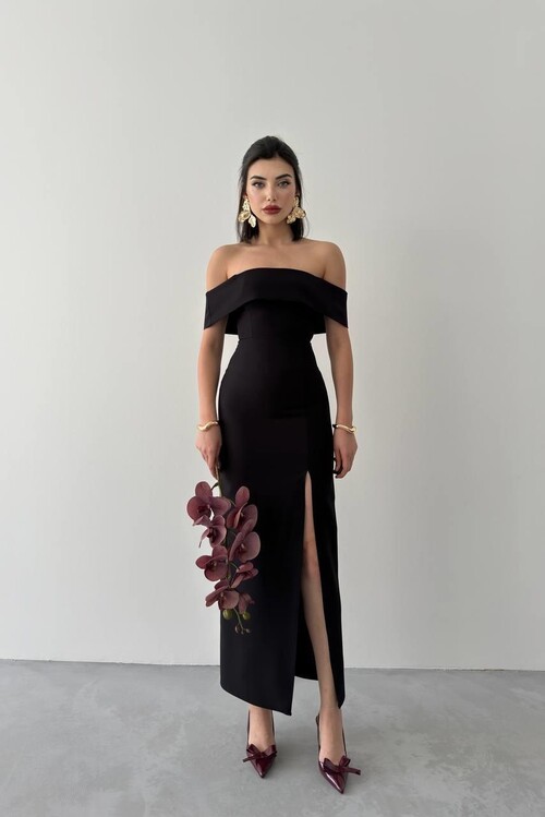 MADONNA YAKA UZUN ELBİSE