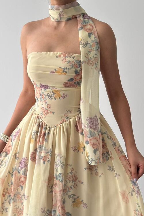 Meno Fularlı Elbise