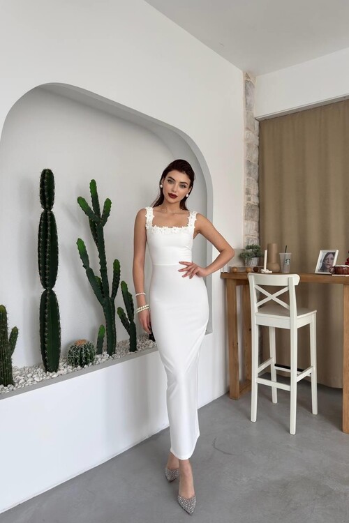 Mıng Çiçek Detaylı Elbise