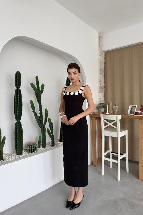 Ming Flower Detailed Dress