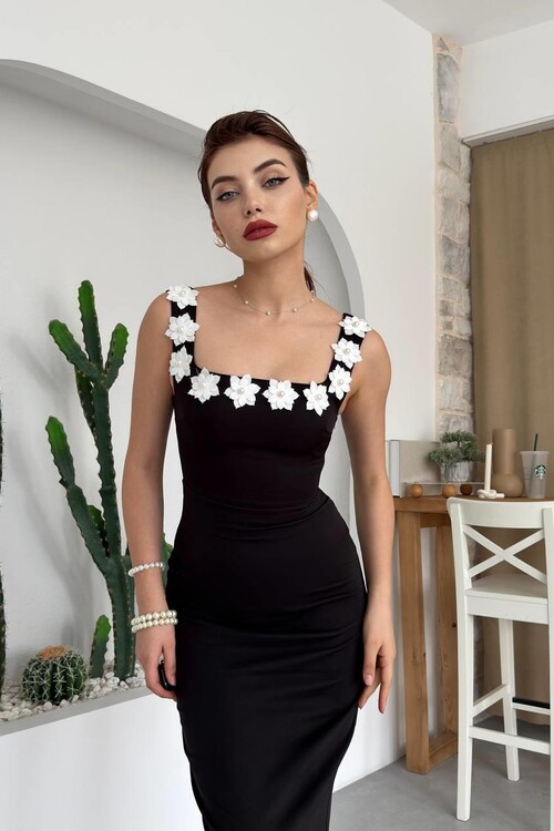 Ming Flower Detailed Dress