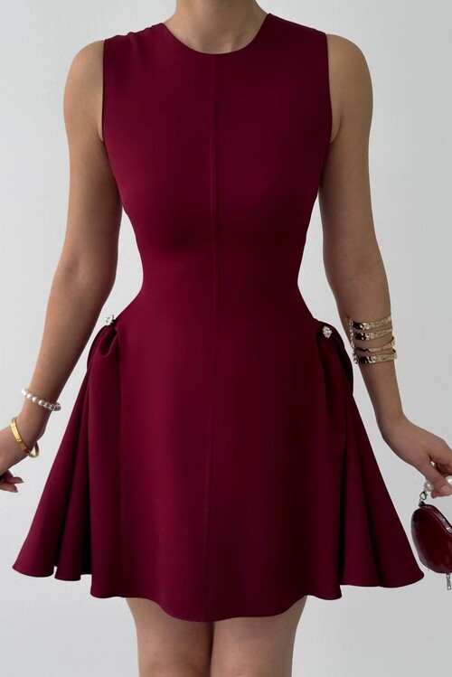 More İnci Detaylı Elbise