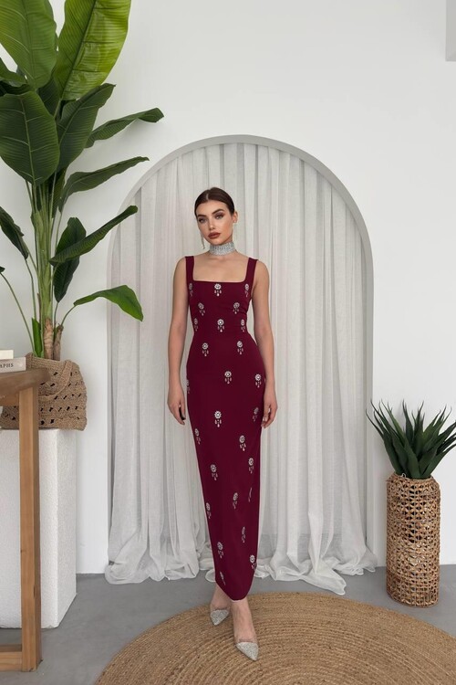 Ners Taş Detaylı Elbise