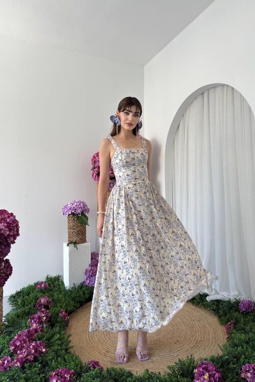 Pou Büzgülü Elbise