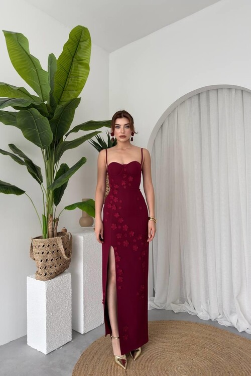 Stor Gül Detaylı Elbise