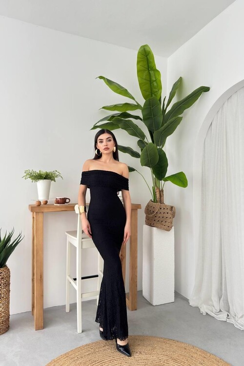 Uyef Strapless Dress