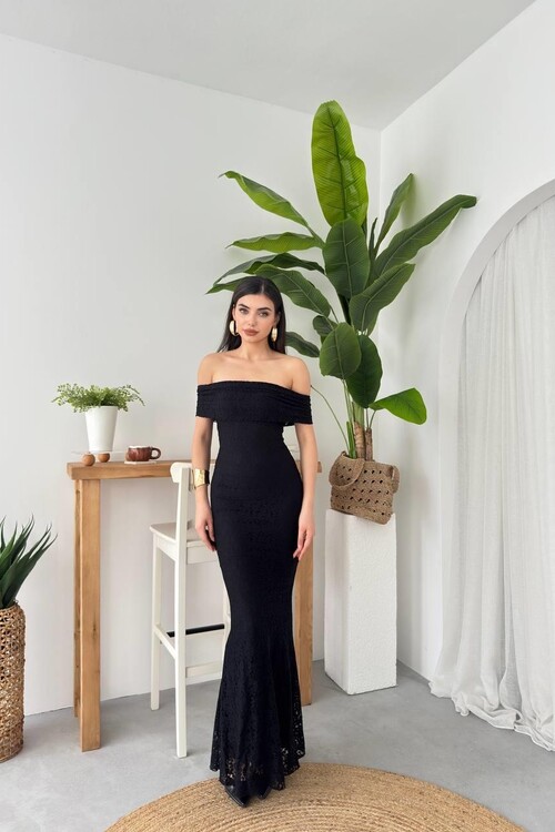 Uyef Strapless Dress