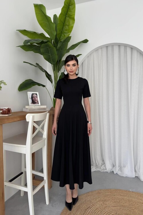 Wera Pleated Midi Dress