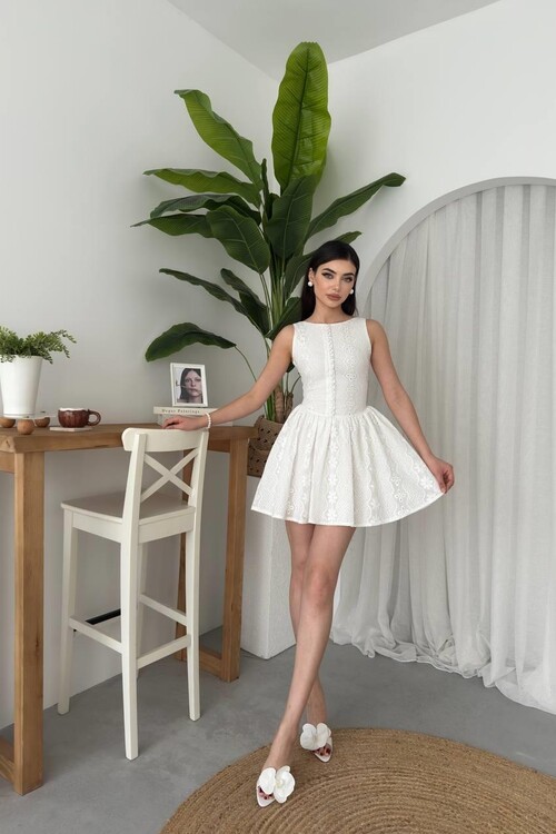 Yema Düğme Detaylı Elbise