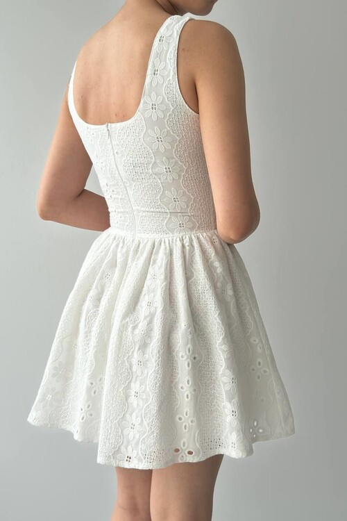 Yema Düğme Detaylı Elbise