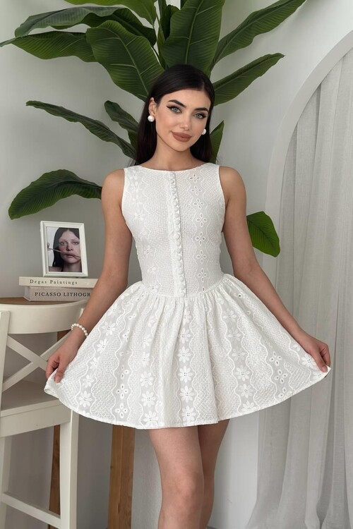 Yema Düğme Detaylı Elbise