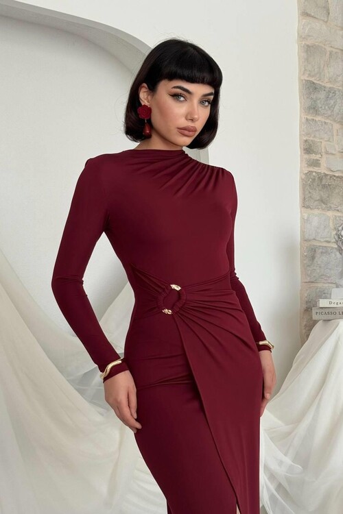 Baggy Brooch Detailed Dress