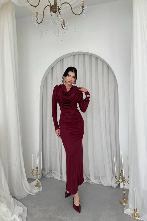 Crimson Drape Elbise